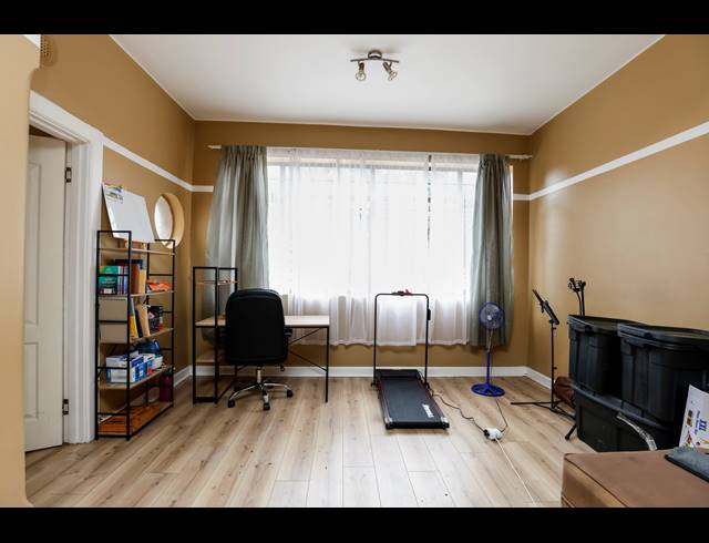 1.5 BEDROOM APARTMENT FOR SALE IN MUSGRAVE